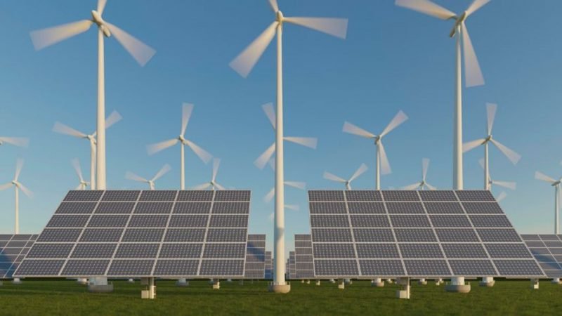 Solar e eólica crescem três vezes mais que as demais fontes de energia Solar e eólica crescem três vezes mais que as demais fontes de energia