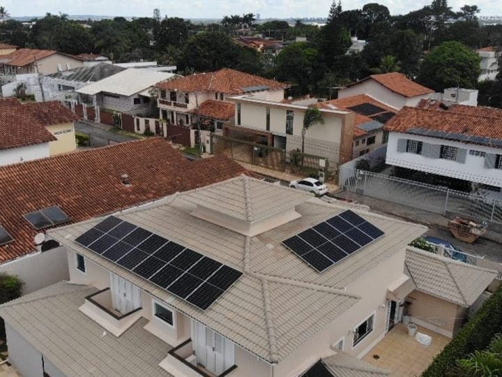 Brasil atinge 1.1 milhão de telhados solares em residências