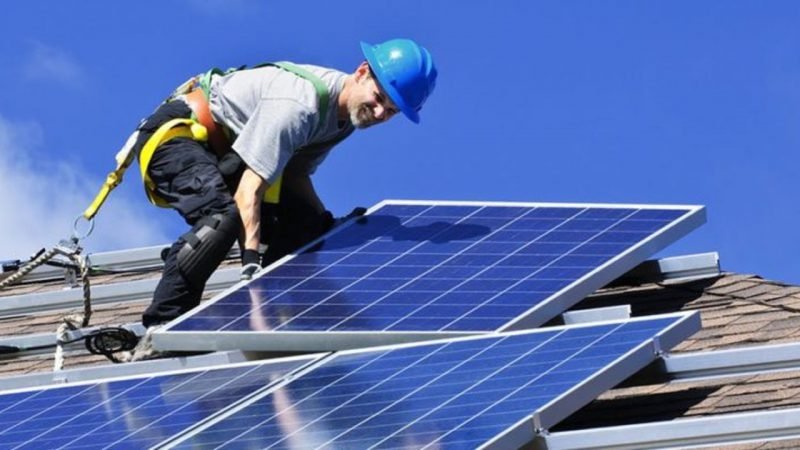 Energia solar está presente em apenas 2% das casas do Brasil Energia solar está presente em apenas 2% das casas do Brasil