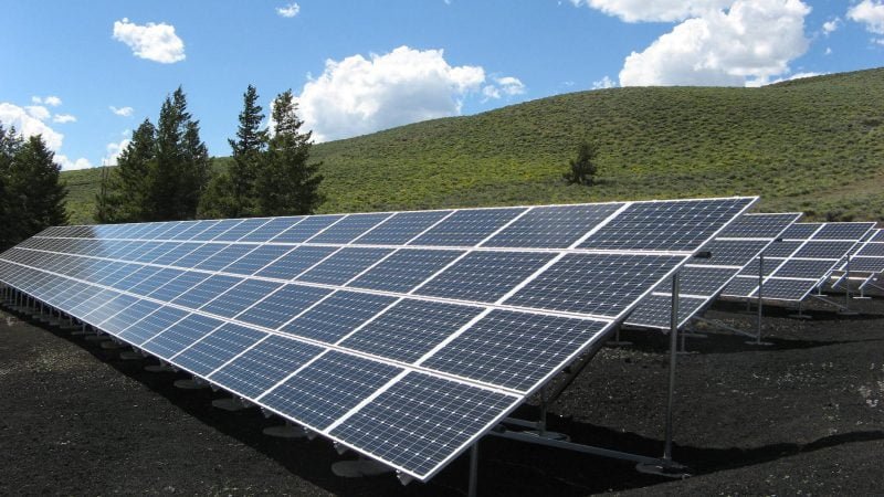Produção de energia solar cresce 77% na primeira quinzena de agosto Produção de energia solar cresce 77% na primeira quinzena de agosto