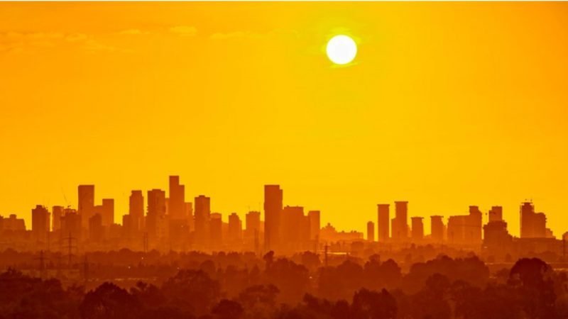 Onda de calor deve durar até janeiro e 2024 poderá ser ainda mais quente Onda de calor deve durar até janeiro e 2024 poderá ser ainda mais quente