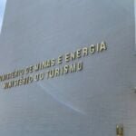 Ministro de Minas e Energia diz é possível abrir totalmente o mercado livre de energia até 2030