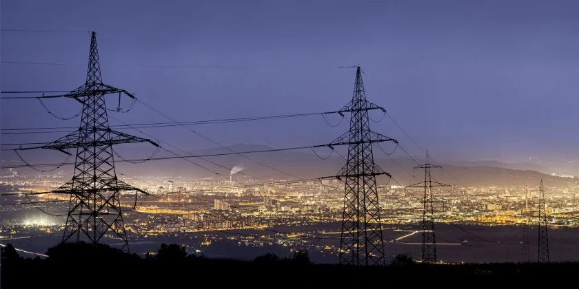 PMEs podem economizar até 35% na conta de luz