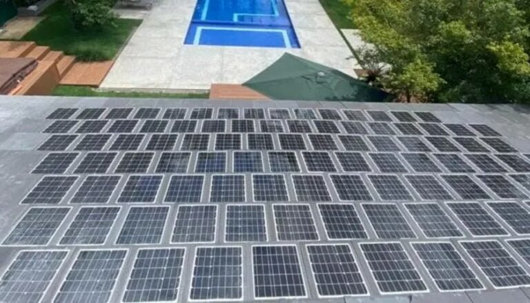 Telha solar fotovoltaica que reduz a conta de luz