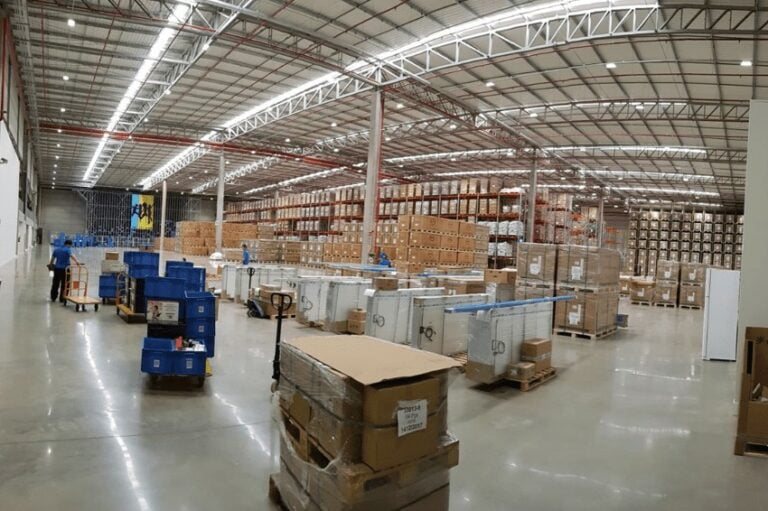Distribuidores de equipamentos solares veem retomada da demanda em 2024