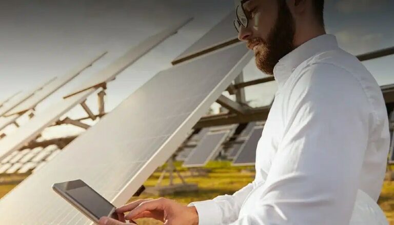 Parceria solar ajuda consumidores de baixa tensão a terem acesso à energia limpa e renovável sem gastar muito.