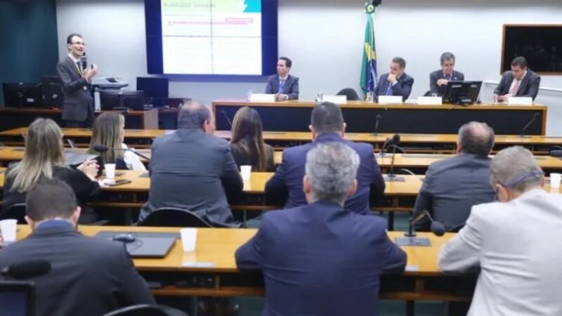 Associações se posicionam contra limitação da GD e do Mercado Livre em Brasília