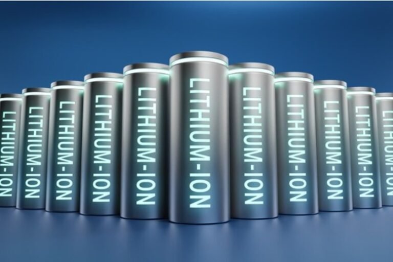 Baterias de lítio têm queda de 90% nos custos de 2010 a 2023