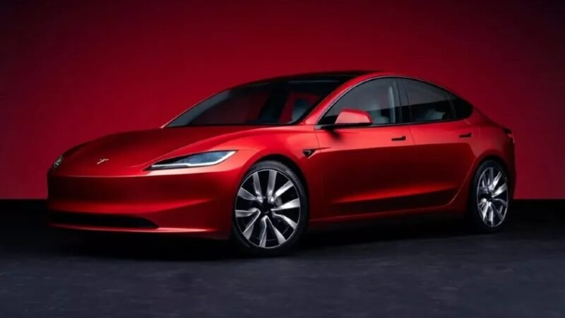 Elon Musk sem limites, bilionário apresenta novo Tesla Model 3 e espanta setor automotivo