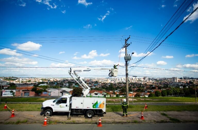 Uma das empresas é responsável pela iluminação pública do DF