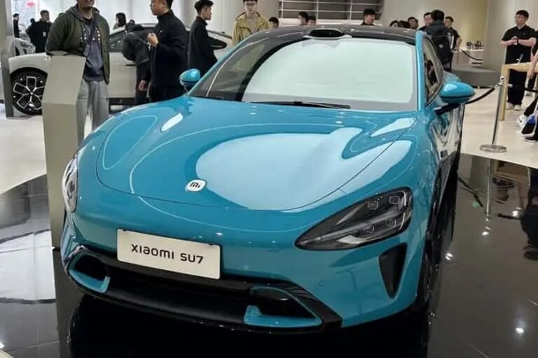 SU7 Max, carro elétrico da Xiaomi em exibição no MWC 2024