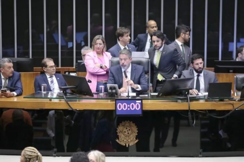 Sessão da Câmara dos Deputados desta terça-feira (07).