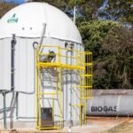 A unidade está instalada na Itaipu Binacional e deve produzir 6kg/dia de biosyncrude destinado à obtenção de SAF (Divulgação)