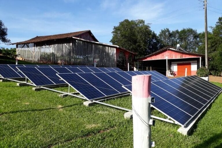 O sistema de geração de energia solar fotovoltaica para agricultor familiar, empreendedor familiar rural