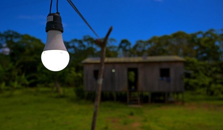 Programa Luz para Todos registra recorde de investimento Programa Luz para Todos registra recorde de investimento