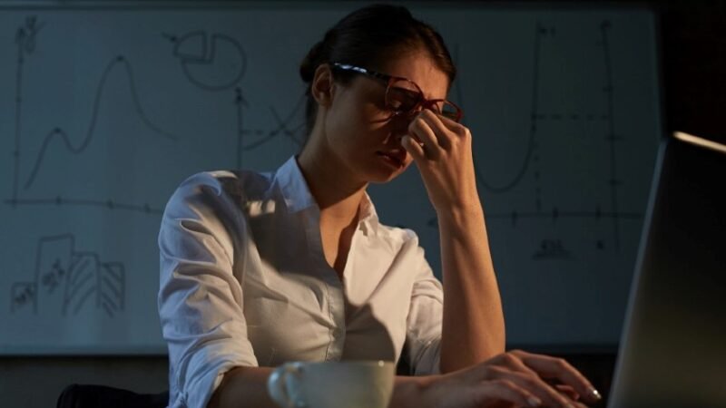 Quando a luz apaga: o impacto da falta de energia nas empresas Quando a luz apaga: o impacto da falta de energia nas empresas