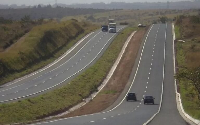 Rodovia federal BR-060 entre o Distrito Federal e o estado de Goiás/Arquivo