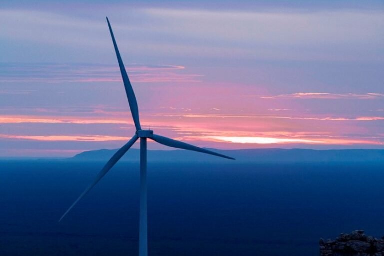 Empresa especializada no mercado livre de energia auxilia em redução de contas