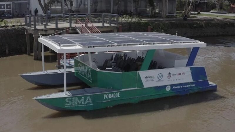 Barco elétrico movido a energia solar transforma transporte na Amazônia