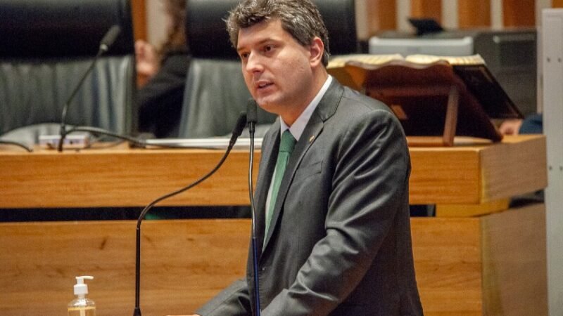 CCJ aprova iluminação pública com energia solar em Brasília CCJ aprova iluminação pública com energia solar em Brasília
