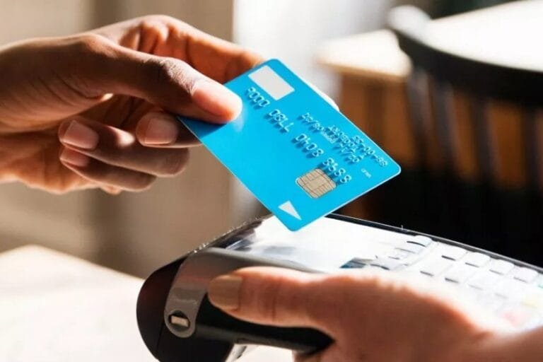 Consumidor deve ficar atento às parcelas e aos juros
