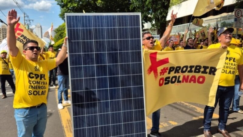 Setor de Energia Solar Protesta Contra Inversão de fluxo Setor de Energia Solar Protesta Contra Inversão de fluxo
