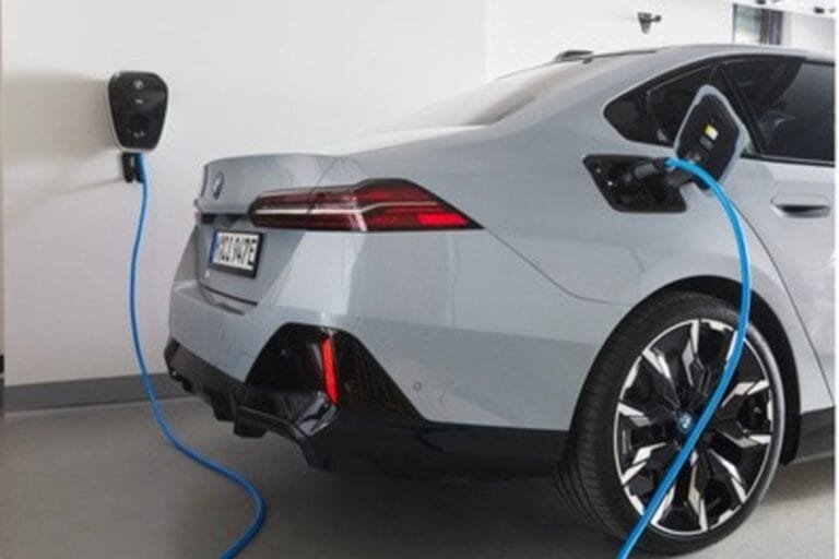 BMW ultrapassa marca de 30 mil carregadores entregues no Brasil