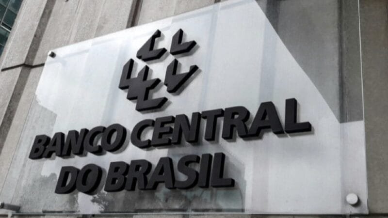 COPOM em decisão unânime elevou a SELIC em um ponto percentual COPOM em decisão unânime elevou a SELIC em um ponto percentual