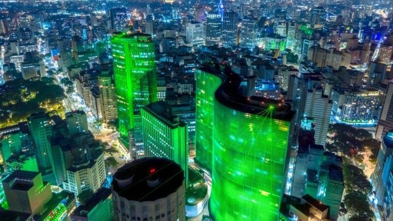 HEINEKEN atingi 45mil contratos de energia renovável entre pontos de venda e consumidores em 2024