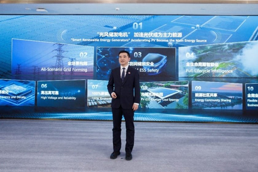 Steven Zhou, presidente da linha de produtos Smart PV & ESS da Huawei Digital Power, apresentou as 10 principais tendências da FusionSolar para 2025