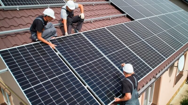 84% das novas instalações de energia solar em janeiro foram em residências, aponta dados coletados pela Solfácil