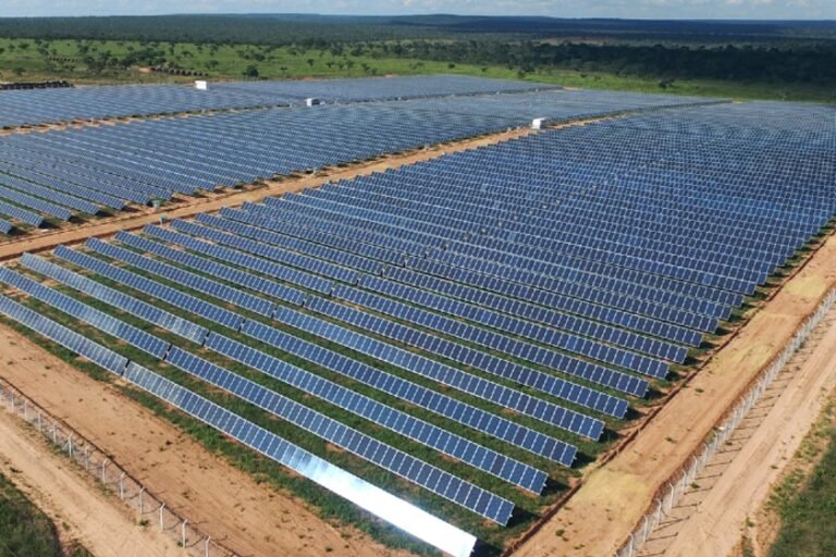 Empresa brasileira com maior número de usinas solares certificadas para geração de I-RECs