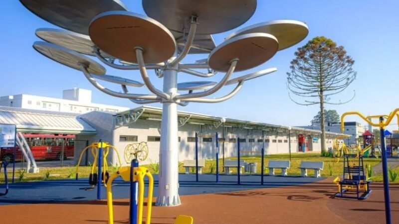 “Araucária Solar”: Terminal de ônibus no Paraná recebe energia solar