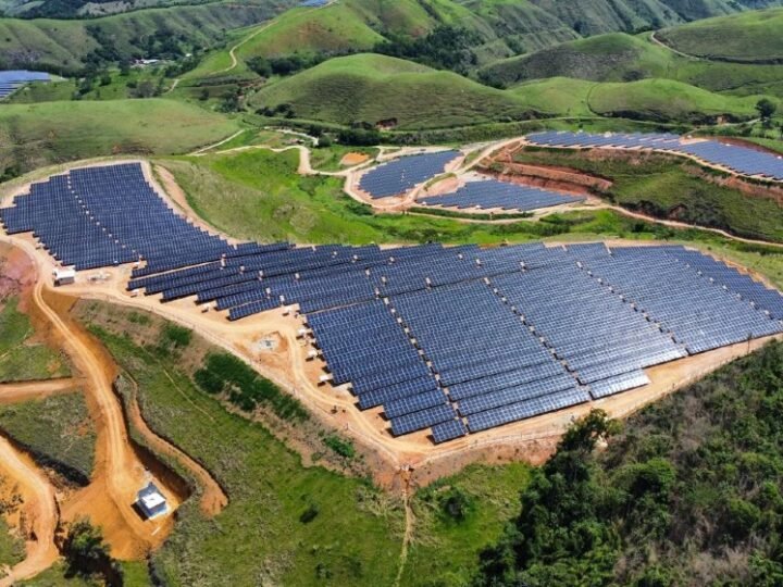RJ expande GD e lança duas novas usinas solares