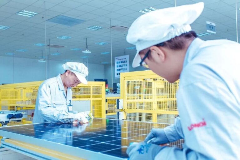 A China continua liderando o desenvolvimento industrial renovável no mundo