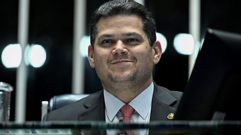 NOTA OFICIAL: ABRAPCH desmente aumento na Conta de Luz e apoia Alcolumbre NOTA OFICIAL: ABRAPCH desmente aumento na Conta de Luz e apoia Alcolumbre