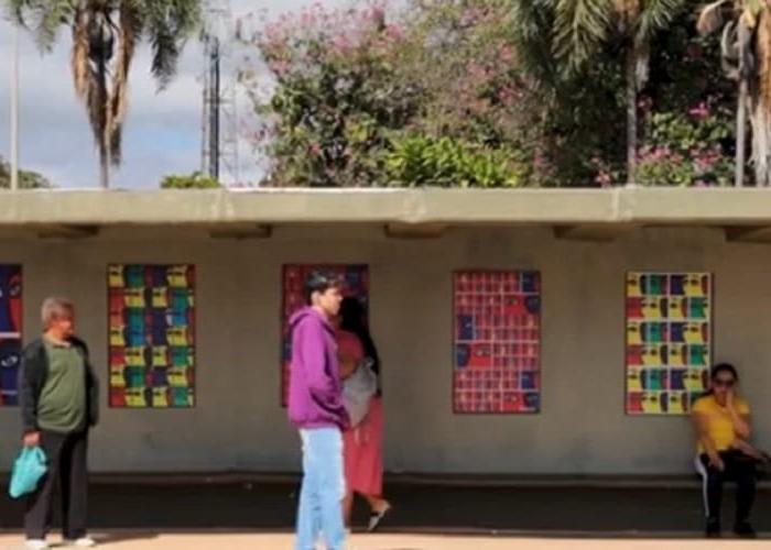 Bienal de Arte Urbana para embelezar as paradas de ônibus