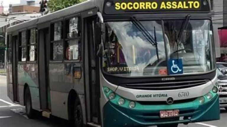 Câmara aprova projeto para incluir botão de pânico em apps de transporte
