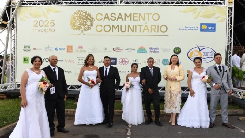 Casamento Comunitário reúne 100 casais neste domingo na Concha Acústica em clima de festa junina Casamento Comunitário reúne 100 casais neste domingo na Concha Acústica em clima de festa junina