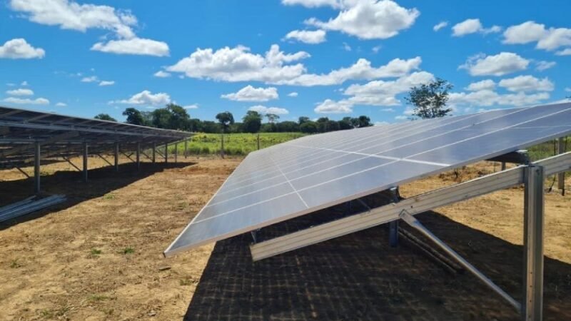 Bandeira Vermelha em vigor: Modelo de Assinatura de Energia Solar ganha ainda mais relevância na busca por economia Bandeira Vermelha em vigor: Modelo de Assinatura de Energia Solar ganha ainda mais relevância na busca por economia
