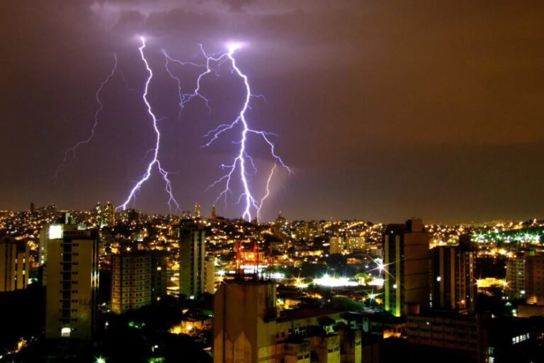 Cresce o número de desligamentos da rede de transmissão relacionados às condições meteorológicas adversas