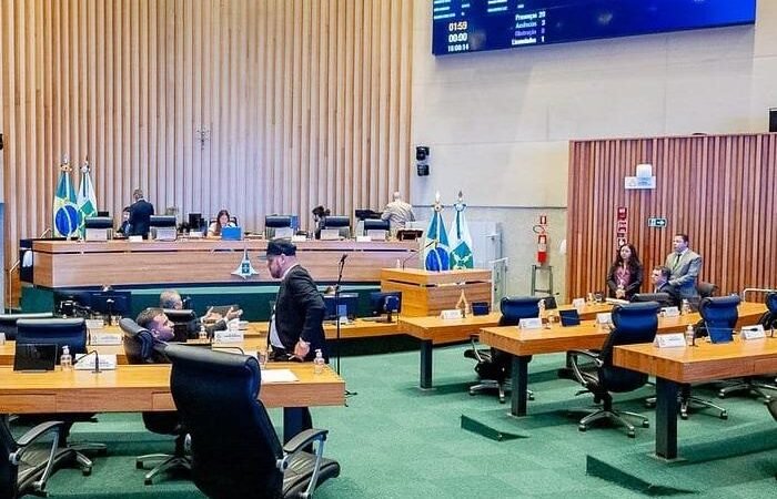Distritais aprovam Lei de Diretrizes Orçamentárias e iniciam pausa das sessões legislativas Distritais aprovam Lei de Diretrizes Orçamentárias e iniciam pausa das sessões legislativas