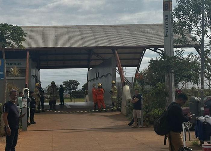 Estação do metrô fechada devido ameaça bomba