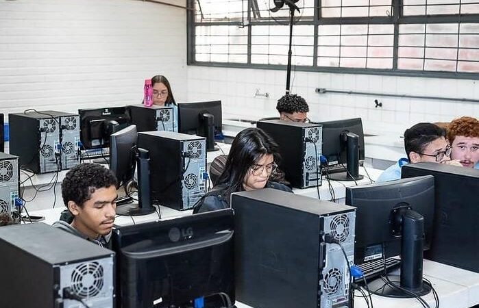 Inscrições abertas para cursos técnicos com 7000 vagas Inscrições abertas para cursos técnicos com 7000 vagas