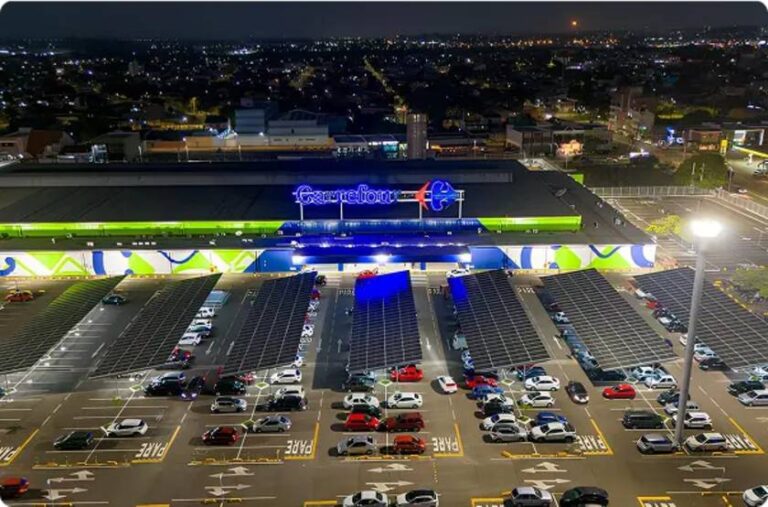 Lojas Carrefour reduz consumo de luz com energia solar e automação predial(2)