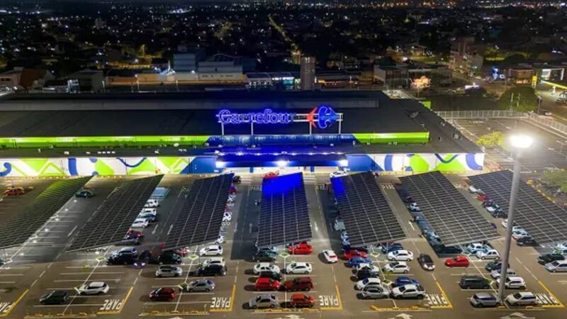 Lojas Carrefour reduz consumo de luz com energia solar e automação predial Lojas Carrefour reduz consumo de luz com energia solar e automação predial