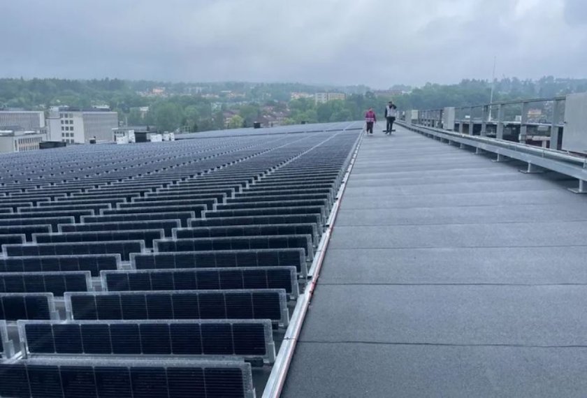Maior Teto Solar Vertical do Mundo - Foto: Reprodução / Freepik AI