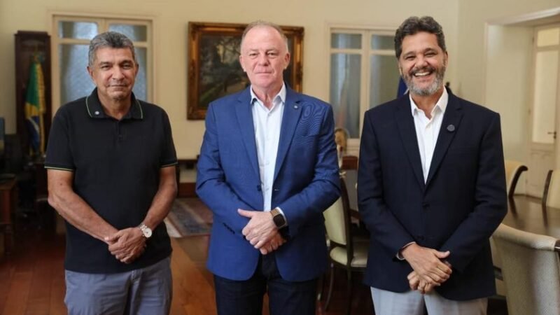 O PT não cabe na chapa de Ferraço para governador O PT não cabe na chapa de Ferraço para governador