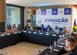 Partido do meio busca conciliação entre diferentes ideologias