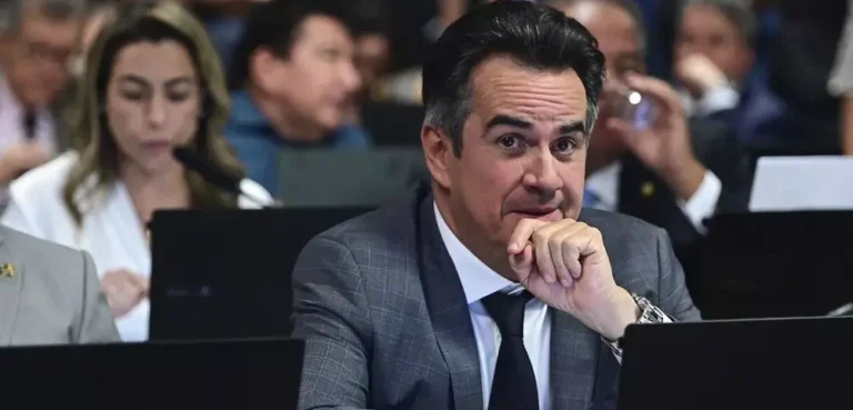 Compra de relógio mais caro que apartamento envolve senador